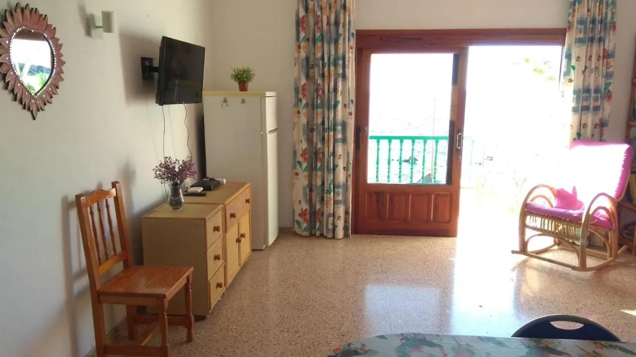 Live Arico Casa Mari Willa La Jaca 0*,